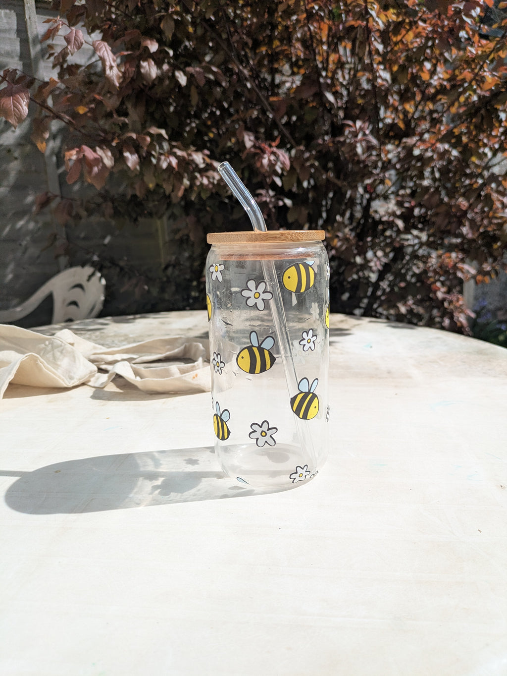 🐝 Bee Tumbler – Cute Bee Glass with Straw And Lid